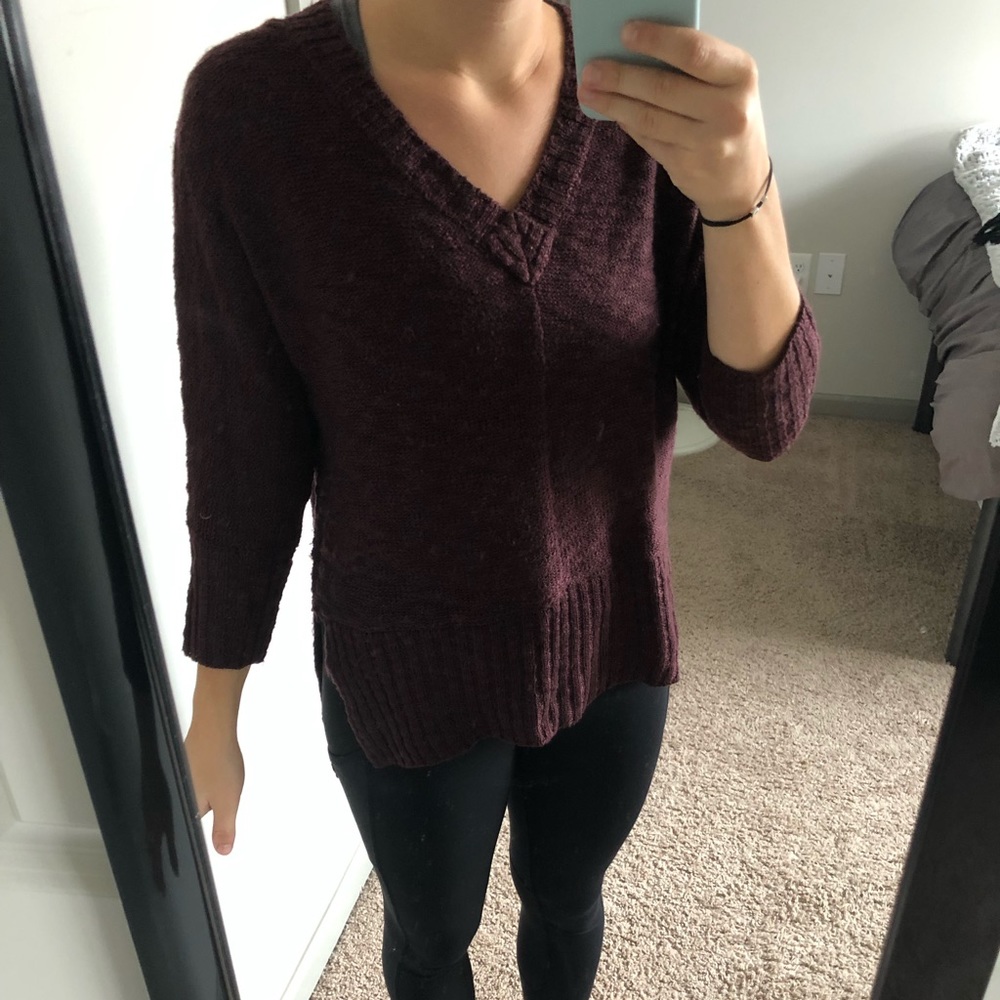 Maroon sweater